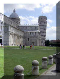 pisa1.jpg (72903 bytes)